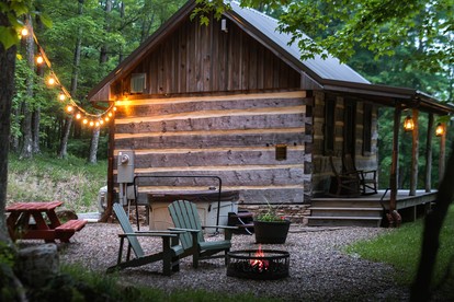 Rustic Wooden Cabin with Hot-tub in Riverton, West Virginia - glamping.directory