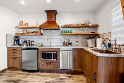 A+ Privacy | Romantic Lux | Sauna | Hot/Cold Pool in Texas - Wimberley, Texas - glamping.directory