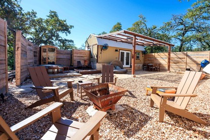 A+ Privacy | Romantic Lux | Sauna | Hot/Cold Pool in Texas - Wimberley, Texas - glamping.directory