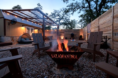 A+ Privacy | Romantic Lux | Sauna | Hot/Cold Pool in Texas - Wimberley, Texas - glamping.directory