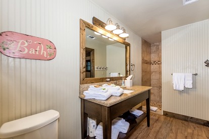 Relaxing Fredericksburg Hill Country Cottages with Porch Swings & Private Wine Collective Access in Texas - Fredericksburg, Texas - glamping.directory