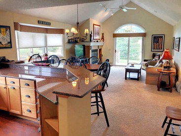 Fantastic Accommodation in Bretton Woods on a Golf Course - Carroll, New Hampshire - glamping.directory
