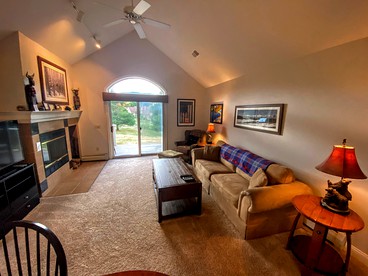 Fantastic Accommodation in Bretton Woods on a Golf Course - Carroll, New Hampshire - glamping.directory