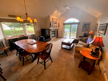 Fantastic Accommodation in Bretton Woods on a Golf Course - Carroll, New Hampshire - glamping.directory