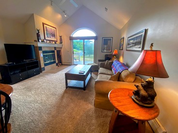 Fantastic Accommodation in Bretton Woods on a Golf Course - Carroll, New Hampshire - glamping.directory