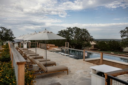 Spectacular Cottage with Swimming Pool in Fredericksburg, Texas - Fredericksburg, Texas - glamping.directory