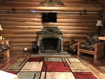 Authentic Log Cabin Rental for a Family Camping Getaway near Chase Lake, New York - Glenfield, New York - glamping.directory