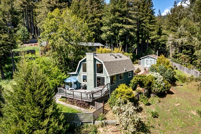 Luminous Cabin with Breathtaking Design and Location in Cazadero, California - Cazadero, California - glamping.directory