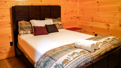 Sublime Vacation Rental for Unforgettable Family or Group Vacations in Dobson, North Carolina - Dobson, North Carolina - glamping.directory