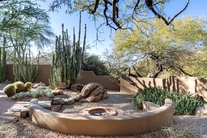 Serene Desert Villa with Private Garden and Hot Tub, Perfect for a Weekend Escape from Phoenix - Cave Creek, Arizona - glamping.directory