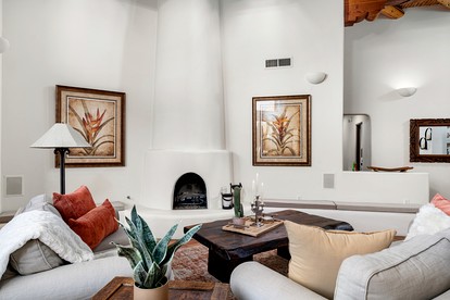Serene Desert Villa with Private Garden and Hot Tub, Perfect for a Weekend Escape from Phoenix - Cave Creek, Arizona - glamping.directory