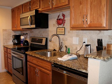 Charming Cottage Rental with Private Balcony Overlooking Beach on Port Aransas, Texas - Port Aransas, Texas - glamping.directory