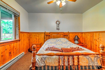 Charming Forest Cabin with a Hammock near Delaware Water Gap National Recreation Area, Pennsylvania - Canadensis, Pennsylvania - glamping.directory