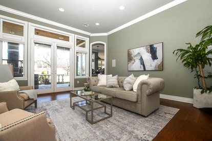 Stylish Comfort Haven with Game Room & Covered Patio in Siloam Springs, Arkansas - Siloam Springs, Arkansas - glamping.directory