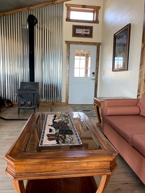 Heavenly Cottage with Private Deck and Lovely Countryside Views in Plummer, Idaho - Plummer, Idaho - glamping.directory