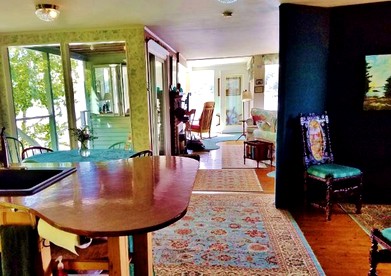 Idyllic Cottage Getaway with a Cozy Fireplace on Linekin Bay in Maine - East Boothbay, Maine - glamping.directory