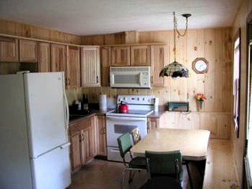 Cozy Two-Bedroom Vacation Rental on 35 Acres in Lake George, New York - Lake George, New York - glamping.directory