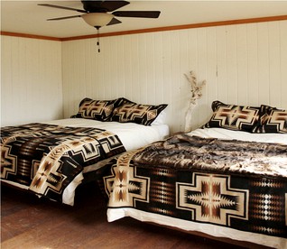 Riverside Cabin Rental near Beaverhead-Deerlodge National Forest in Twin Bridges, Montana - Twin Bridges, Montana - glamping.directory