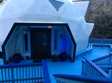Unique Three-Level Dome near Lake Gregory in Crestline, California - Crestline, California - glamping.directory
