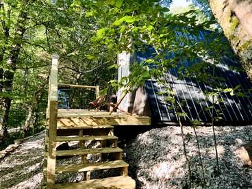 Cozy A-Frame Overlooking a Creek in Beautiful Fountain Run, Kentucky - glamping.directory