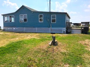 Charming Seaside Cottage Rental on Delaware Bay, New Jersey - glamping.directory