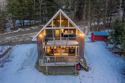Unique and Luminous A Frame Cabin with Great Views of Mt. Mansfield Perefect for a Ski Vacation in Stowe, Vermont - glamping.directory