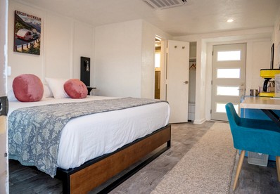 Beautiful Modern Suite Rental with Private Patio and Incredible Views in Canon City, Colorado - Canon City, Colorado - glamping.directory