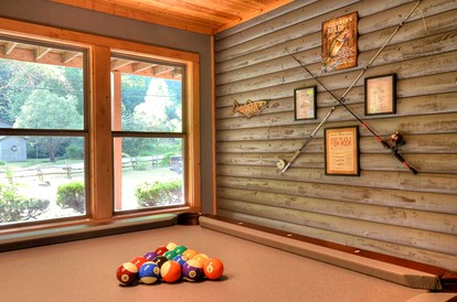 Experience Glamping Bliss in this Fully-Equipped Cabin in North Carolina - Whittier, North Carolina - glamping.directory