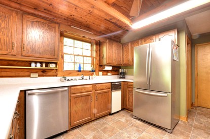 Experience Glamping Bliss in this Fully-Equipped Cabin in North Carolina - Whittier, North Carolina - glamping.directory