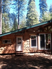 Charming Cabin for Sierra Nevada Getaways - Nevada City, California - glamping.directory
