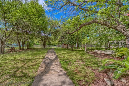 Red Barn Glamping Stay along the Guadalupe River - Canyon Lake, Texas - glamping.directory