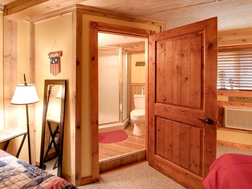 Outstanding Cozy Cabin at Texas Y'all - Round Top, Texas - glamping.directory