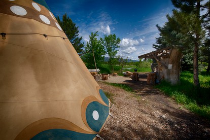 Wolf Den Getaway Destination - Garden Valley, Idaho - glamping.directory