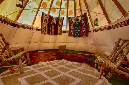 Wolf Den Getaway Destination - Garden Valley, Idaho - glamping.directory