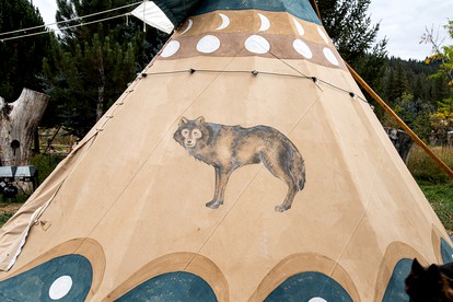 Wolf Den Getaway Destination - Garden Valley, Idaho - glamping.directory