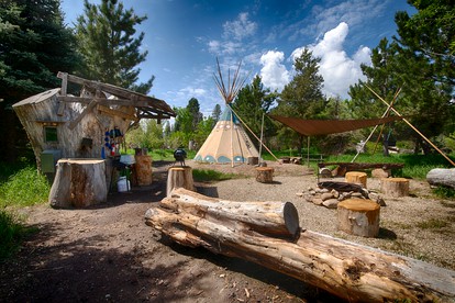 Wolf Den Getaway Destination - Garden Valley, Idaho - glamping.directory