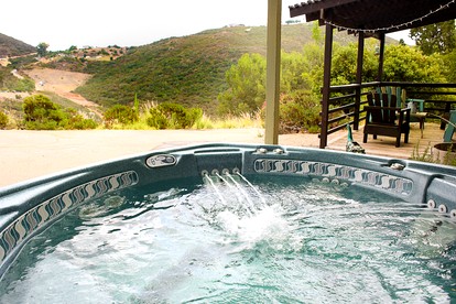 Pet Friendly Breathtaking Cottage with Great Views and Hot-tub in Rainbow, California - Fallbrook, California - glamping.directory