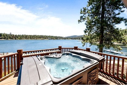 Outstanding Lake Cabin with Hot-Tub, Views and Game Room in California - Big Bear Lake, California - glamping.directory