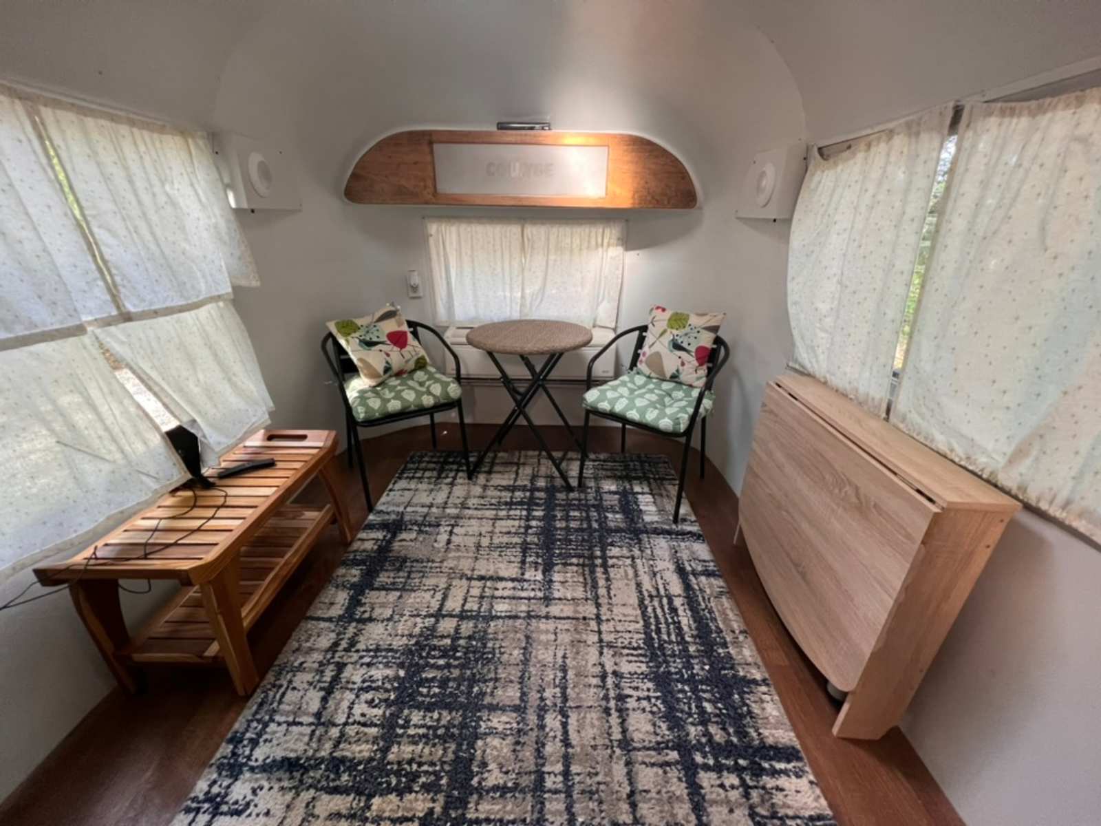 SilverStream Lodging - Rogers, Arkansas - glamping.directory