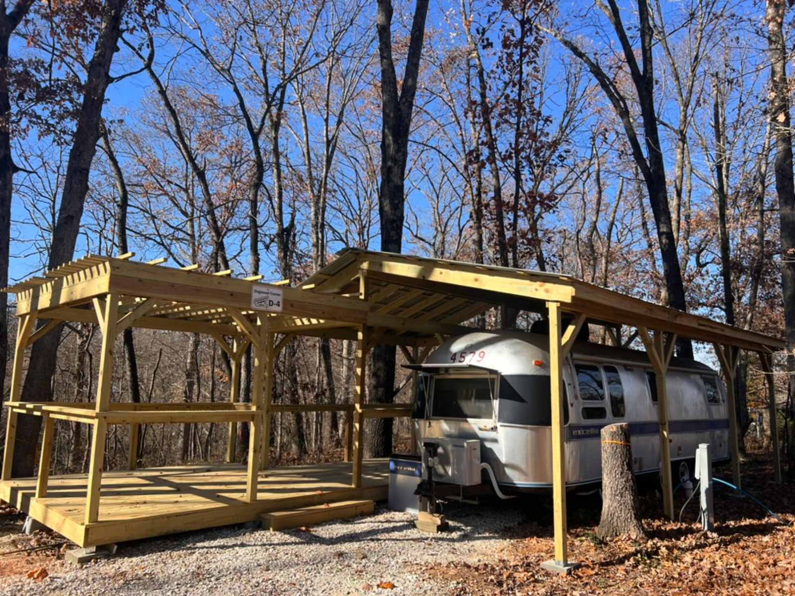 SilverStream Lodging - Rogers, Arkansas - glamping.directory