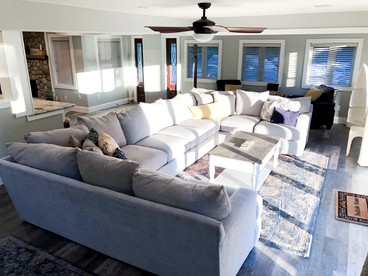 Luxurious Waterfront Cabin for a Group Getaway in Fort Ann, New York - Fort Ann, New York - glamping.directory