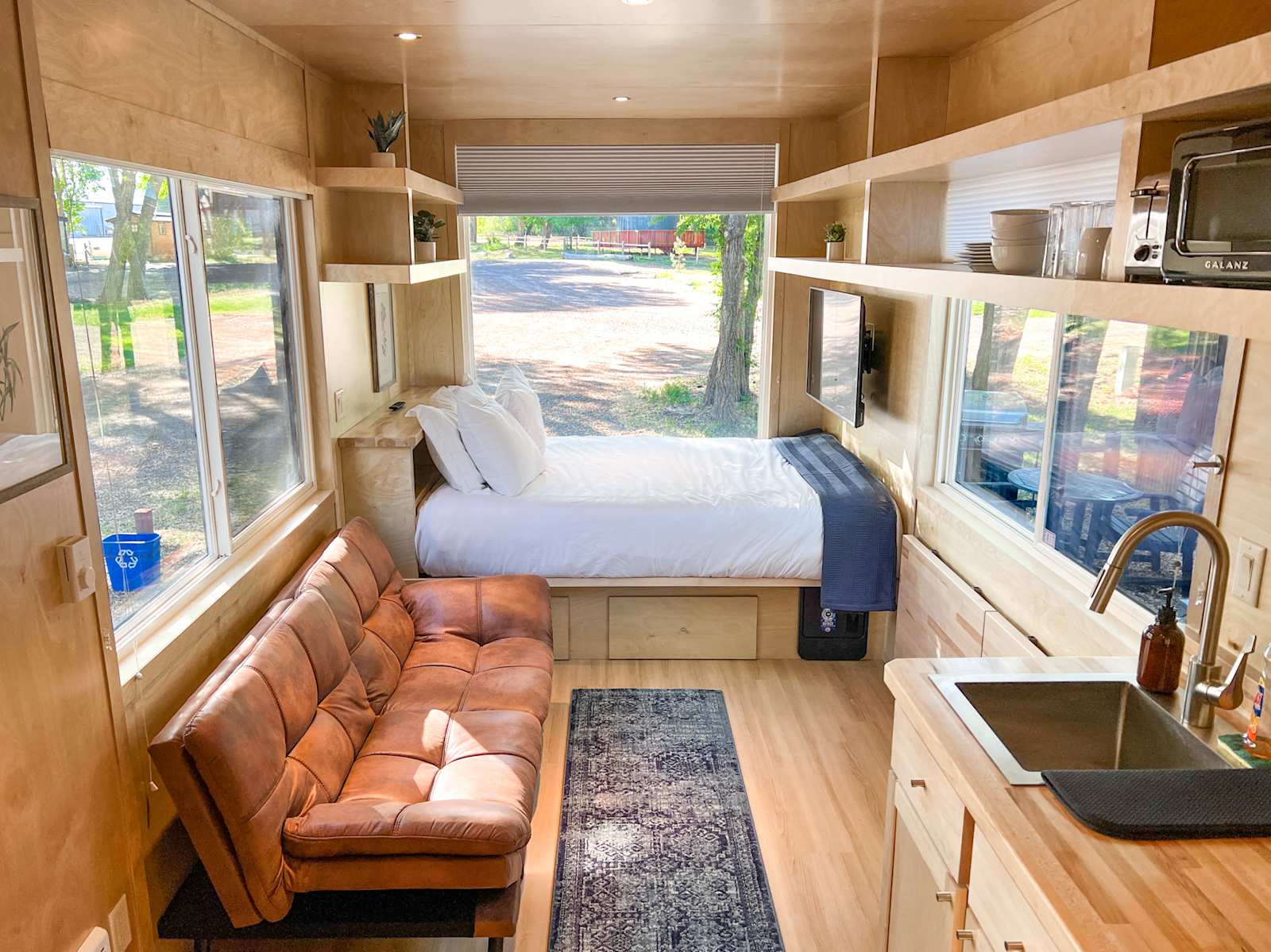 Cedar Creek Lodging & RV Park - Montrose, Colorado - glamping.directory