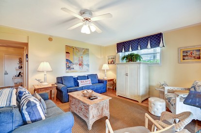 Luminous Beach House with Stunning Views in Fernandina Beach, Florida - Fernandina Beach, Florida - glamping.directory