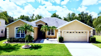 Exceptional Luxury Villa with Swimming Pool and Hot Tub on Family Resort in Kissimmee, Florida - glamping.directory