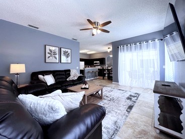 Exceptional Luxury Villa with Swimming Pool and Hot Tub on Family Resort in Kissimmee, Florida - Kissimmee, Florida - glamping.directory