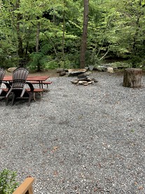 Cozy Creekside Cabin Rental in Bryson City, North Carolina - Bryson City, North Carolina - glamping.directory
