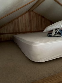 Cozy Creekside Cabin Rental in Bryson City, North Carolina - Bryson City, North Carolina - glamping.directory