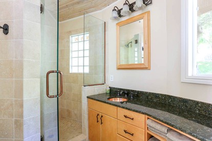 Unusual California Cottage for Rent in San Rafael with Views of San Francisco Bay - San Rafael, California - glamping.directory