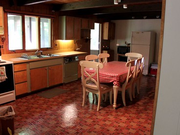 Family-Friendly Cabin on Trout Brook near Gore Mountain Ski Resort in Bakers Mills, New York - Bakers Mils, New York - glamping.directory