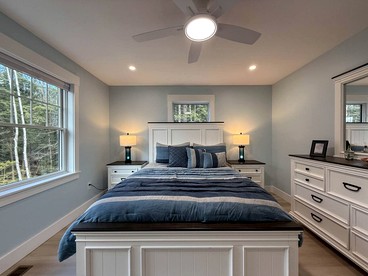 Nautical Chalet Retreat with Hot Tub and Game Room in Conway, New Hampshire - Conway, New Hampshire - glamping.directory